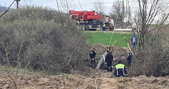 un muncitor s-a stins din viata dupa ce stalpul a cazaut peste el