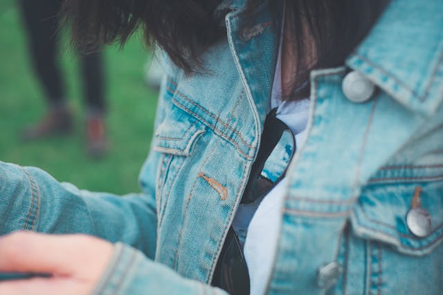 (P) Geaca de primăvară ca piesă de tranziție în garderoba feminină