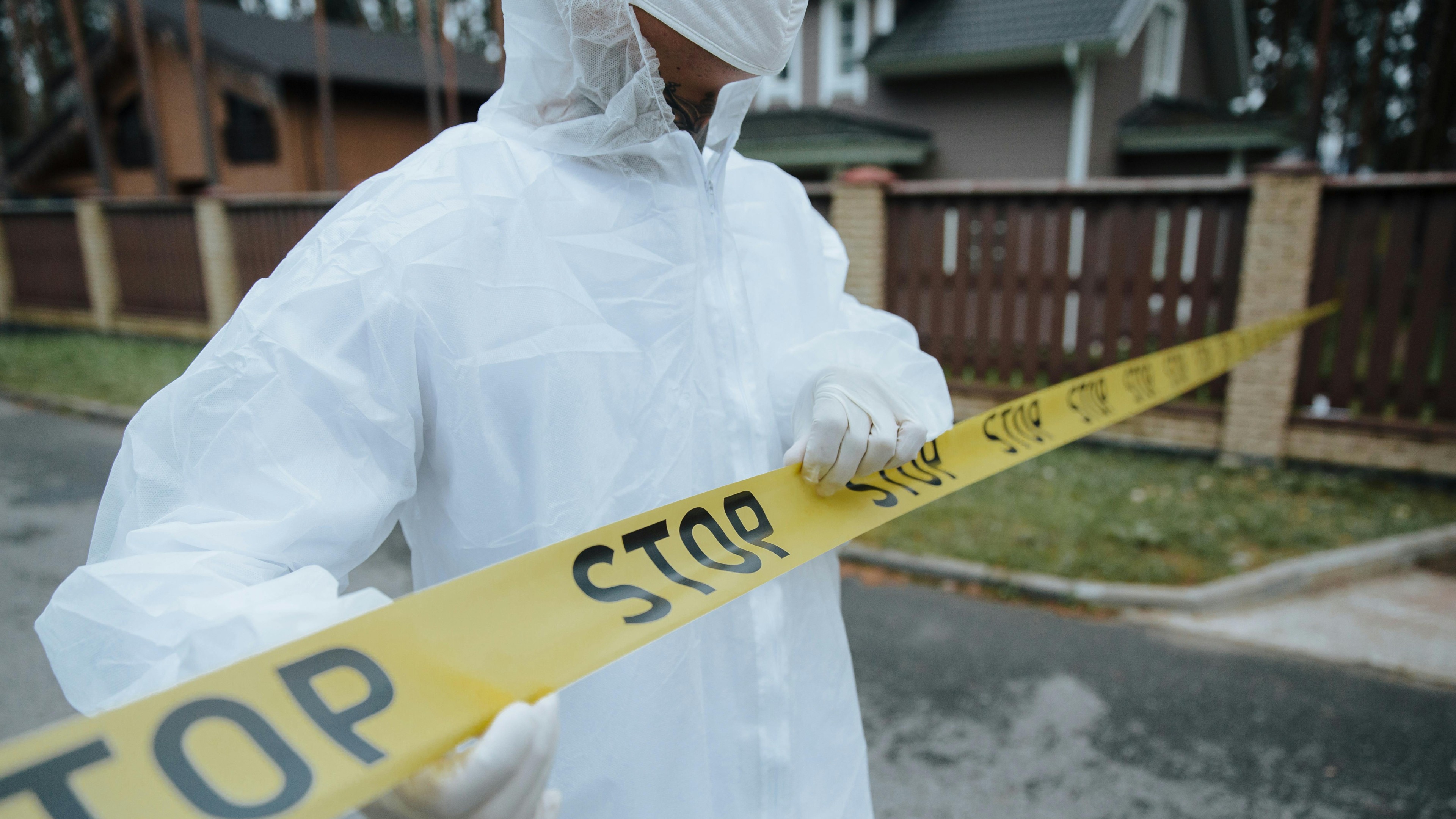 O femeie a fost găsită fără viață în toaleta unei biserici din Pitești! Prima ipoteză a autorităților