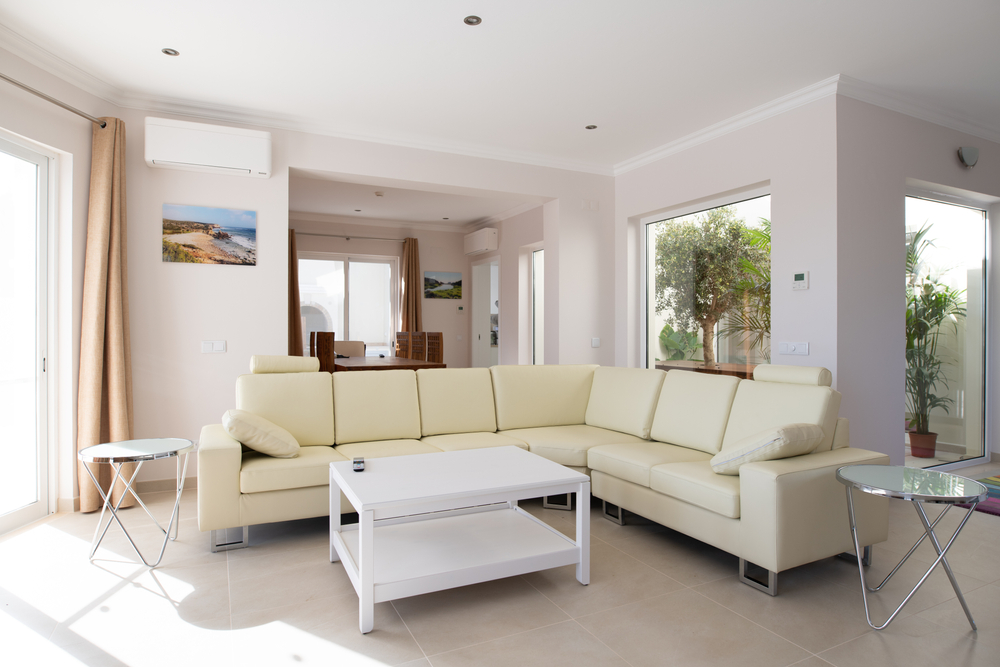 (P) De ce aleg românii un colțar extensibil pentru living spațios? Soluția ideală pentru familiile moderne 