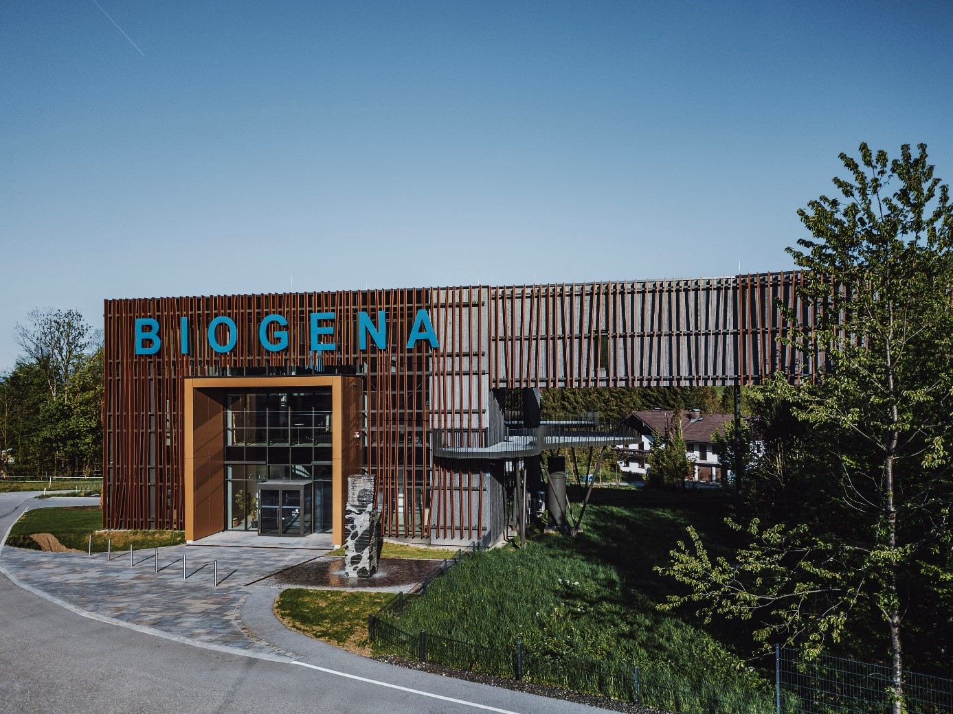 (P) De ce Biogena devine din ce în ce mai populară în România?