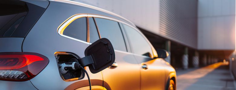 Parcarea gratuită în București rămâne doar pentru mașinile electrice