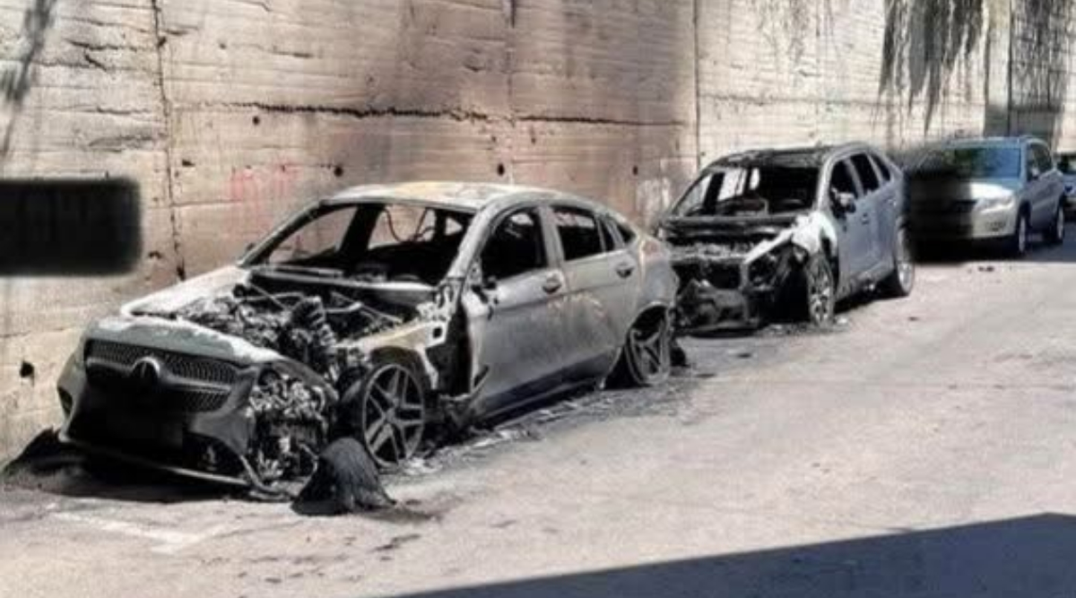 Răzbunare dusă la extrem în Piatra Neamț! O femeie este suspectată că a dat foc autoturismului fostului soț, iar flăcările s-au extins și la o altă mașină