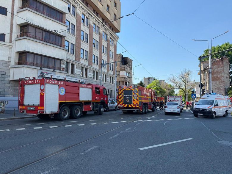 Foc izbucnit la un apartament din zona Gara de Nord.