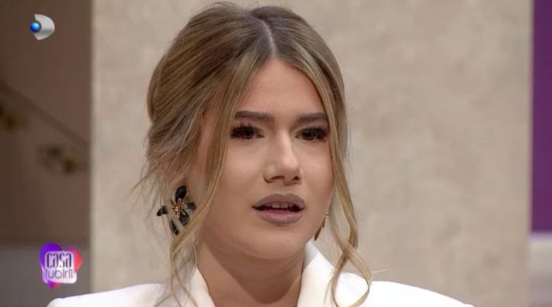 Daniela a izbucnit în lacrimi.