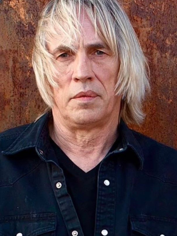 Michael Stone 