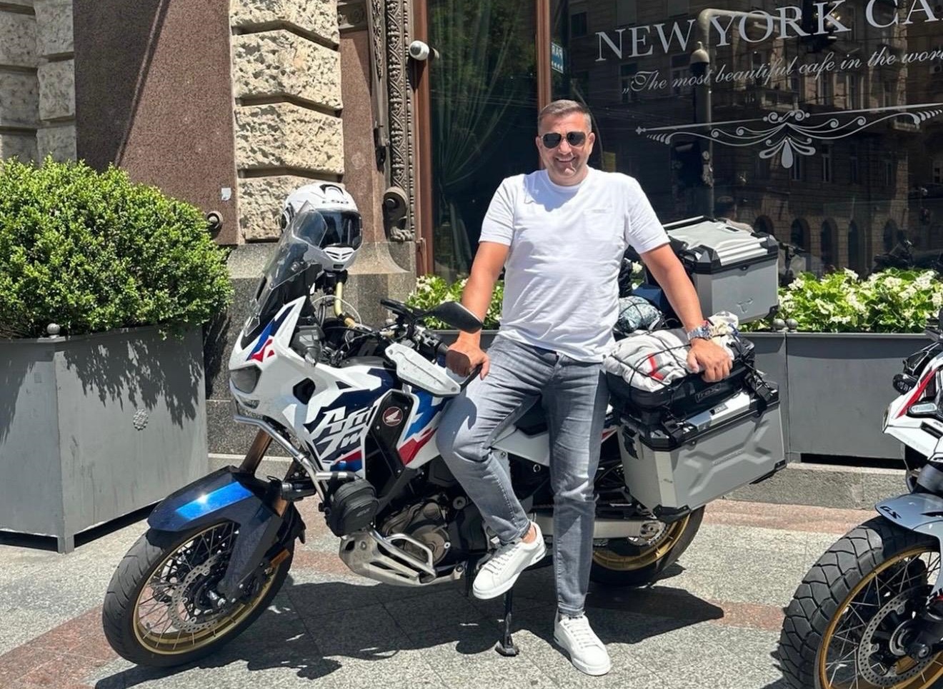 „Drum lin!” Viorel Cătănescu, un antreprenor român, și-a pierdut viața în Serbia. Era tatăl a doi copii