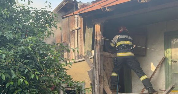 Deflagrație puternică la o locuință din Tulcea.