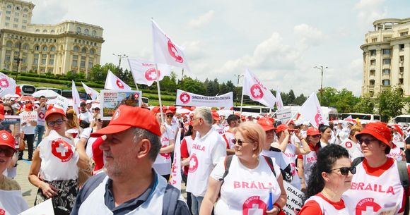 Este grevă japoneză &icirc;n spitalele din Rom&acirc;nia din cauza legii salarizării. 