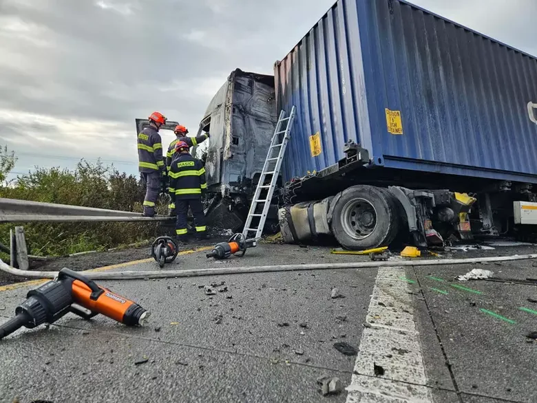 Un șofer român și-a pierdut viața în Cehia.