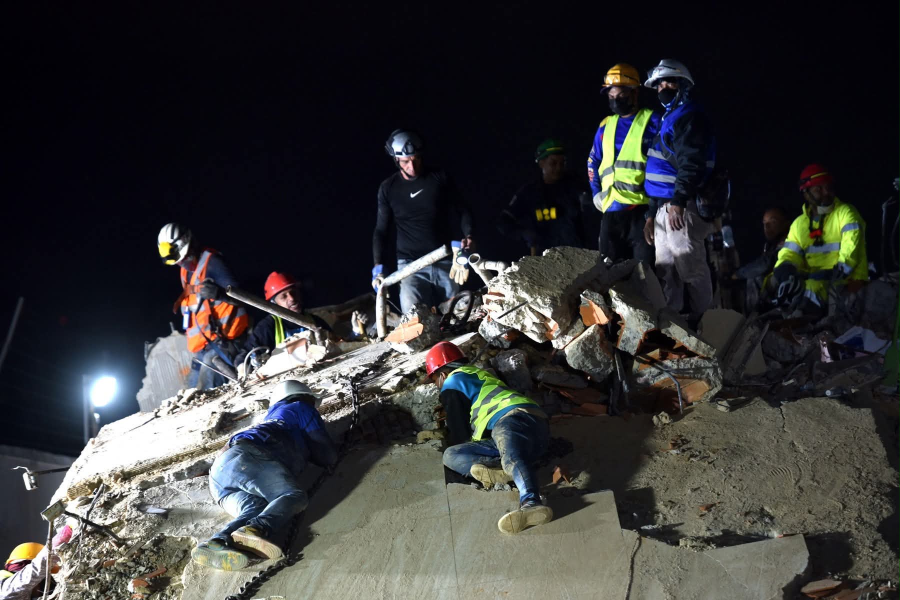 Miracolul din Venezuela. Un copil de trei ani a fost găsit în viață sub ruine, la șase zile de la cutremurele devastatoare