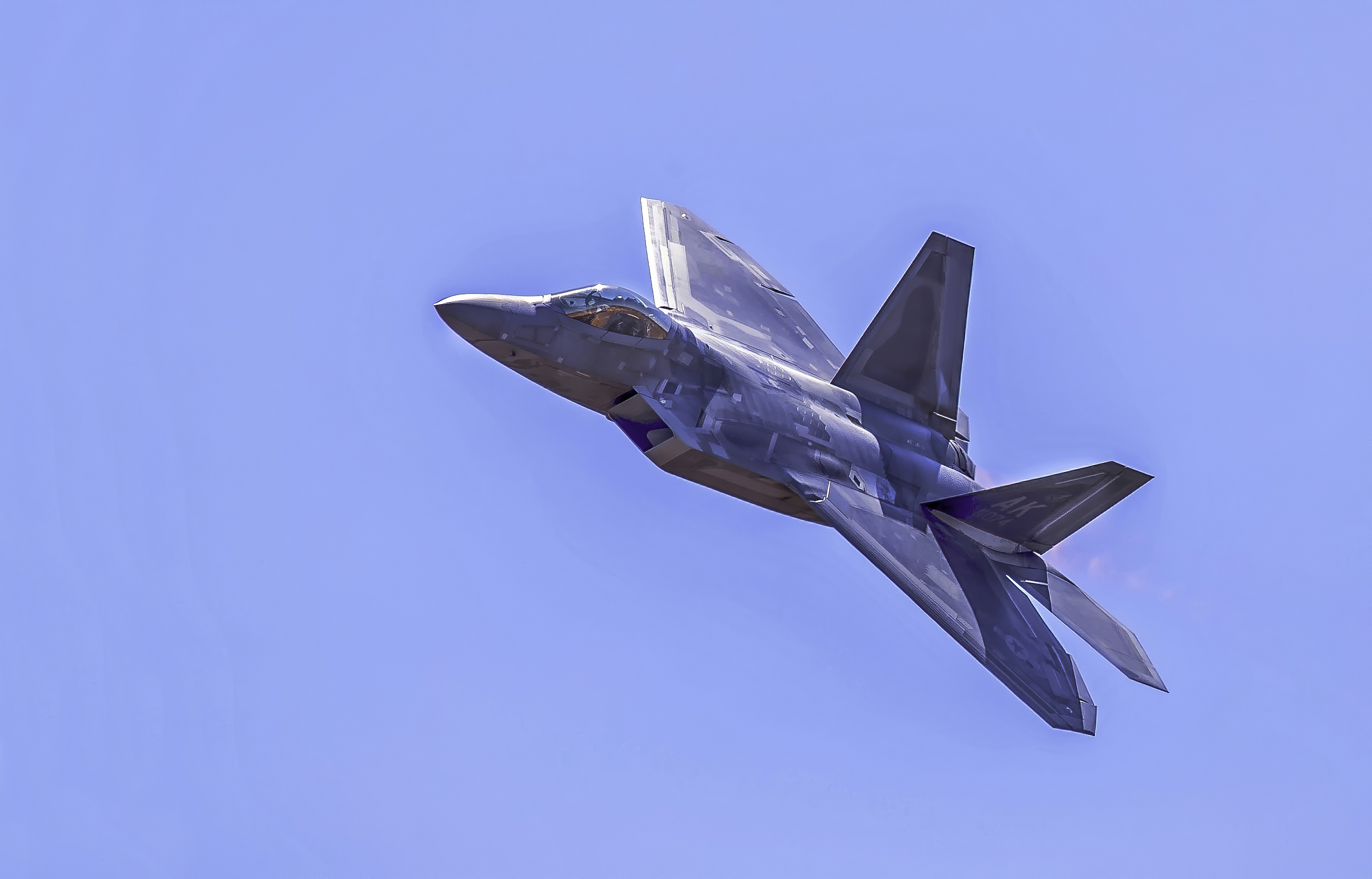 Alertă la granița României. Avioanele de luptă JAS 39 Gripen au fost ridicate de la sol