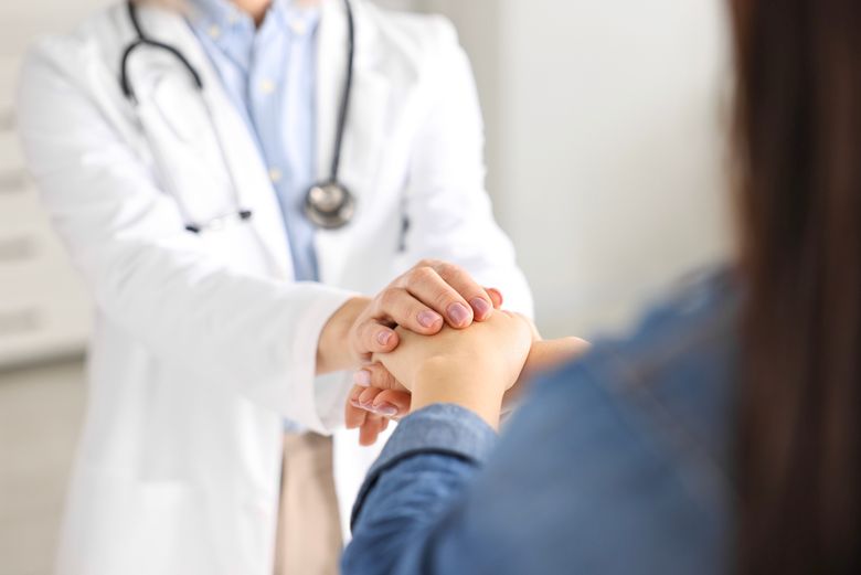 Din luna octombrie, românii vor putea să își facă programări la medic prin platforma națională „eSănătateaMea”. 