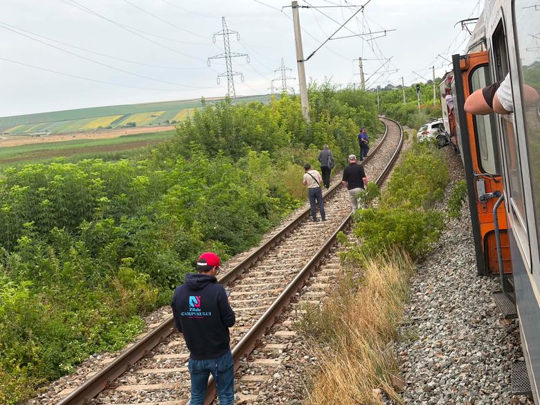Doi bărbați și-au pierdut viața după un eveniment rutier feroviar produs în Prigoreni, județul Iași