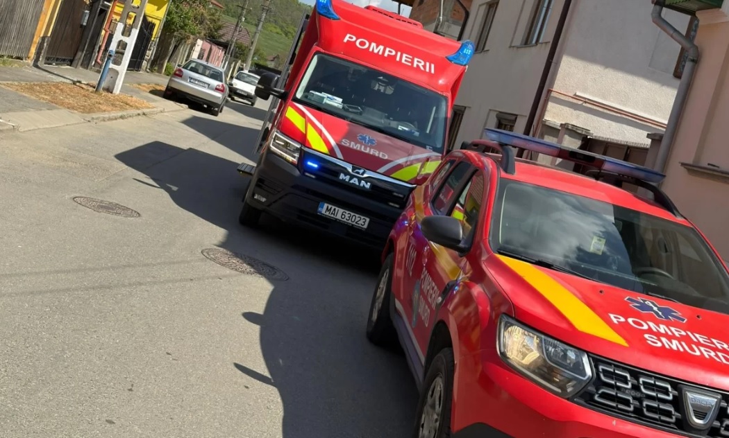 Două fetițe, de 3 și 7 ani, au ajuns la spital în urma unui grav eveniment rutier produs în județul Sibiu