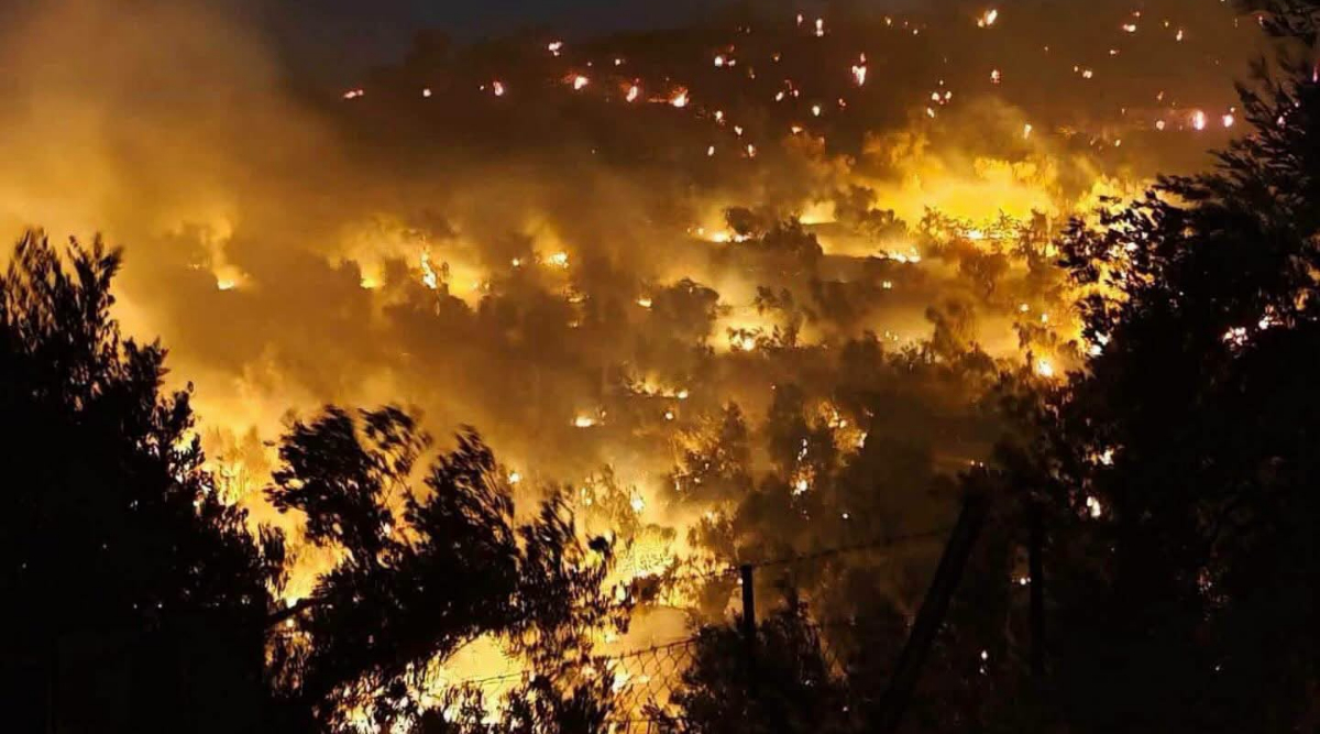 Incendiile de vegetație fac ravagii în Grecia. Doi pompieri și-au pierdut viața în Creta, iar mai multe localități au fost evacuate