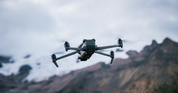 Dronă