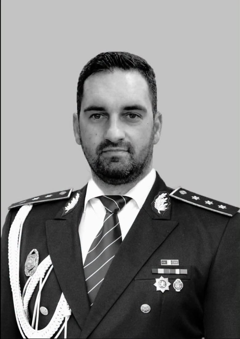 Comisarul șef Theodor Alexandru Enăchescu s-a stins din viață. 