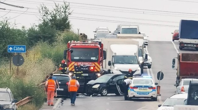 Incident devastator pe Centura Capitalei, în zona Cățelu. Traficul a fost îngreunat după tamponarea a două mașini