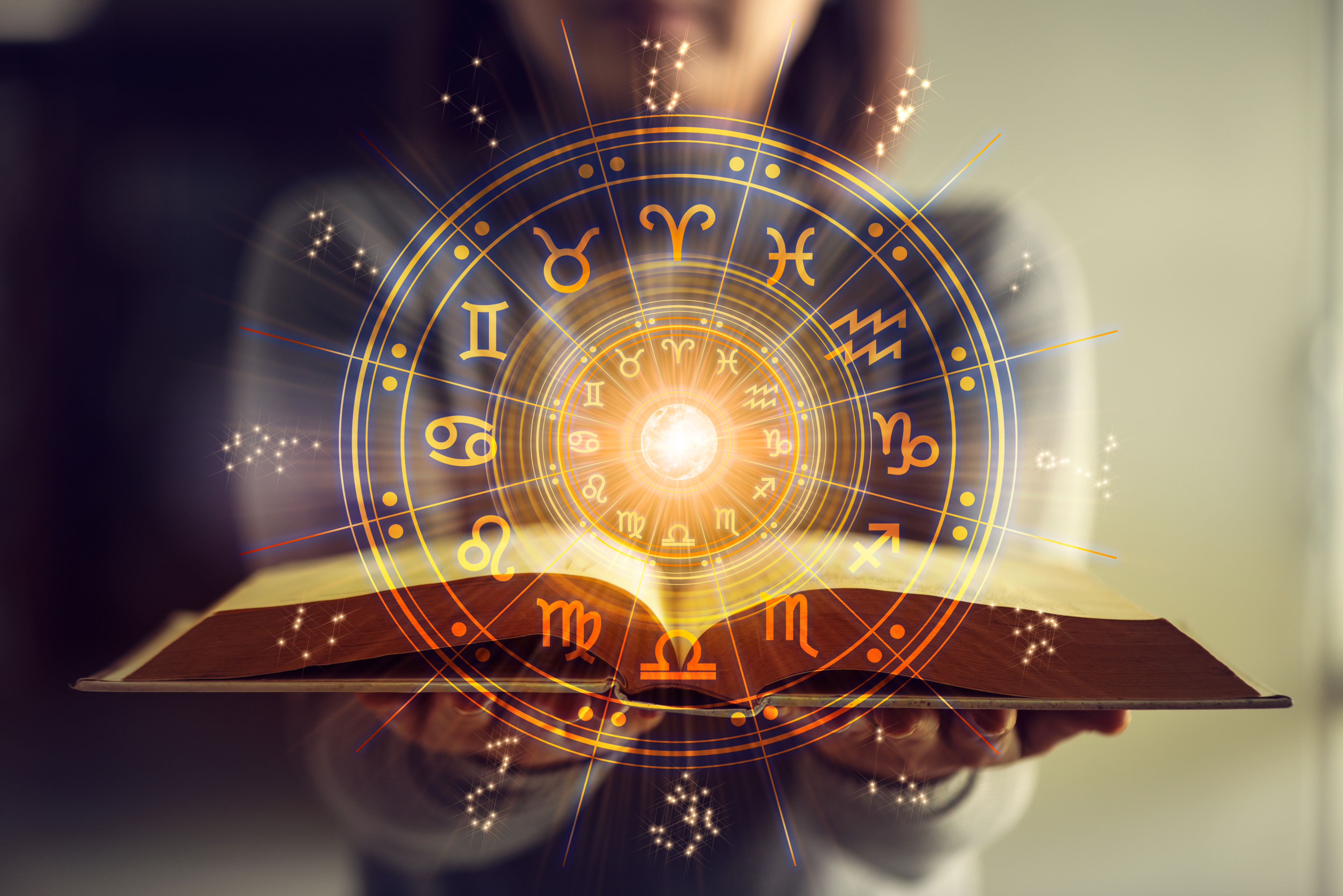 Horoscop 14 august 2026- Săgetătorii primesc vești bune despre bani și carieră