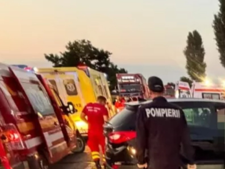 Un bărbat și-a pierdut viața pe „Drumul Morții”, în județul Bacău. Alte trei persoane, printre care și un copil, au ajuns în spital