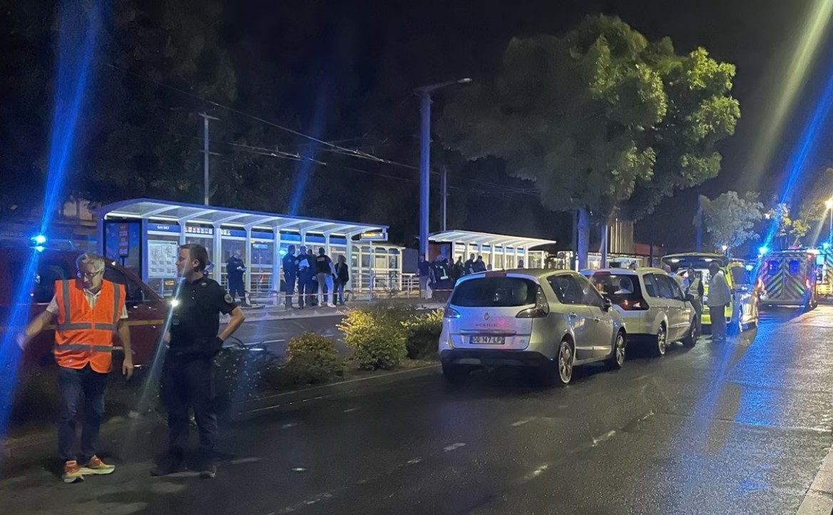 Două persoane și-au pierdut viața și alte 10 au ajuns în spital după ce o mașină a intrat în mulțime, în Franța