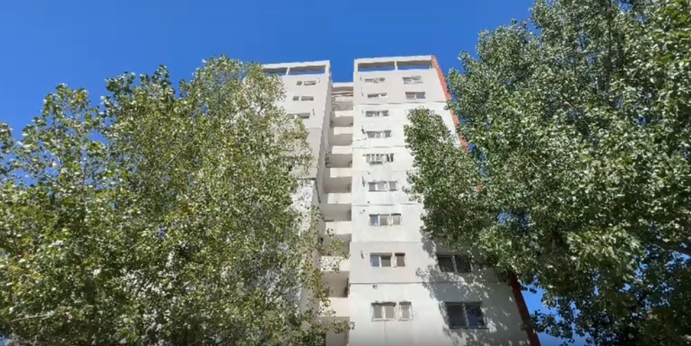 Incident devastator în Constanța! O femeie și-a pierdut viața după ce ar fi căzut de la etajul 10 al unui bloc