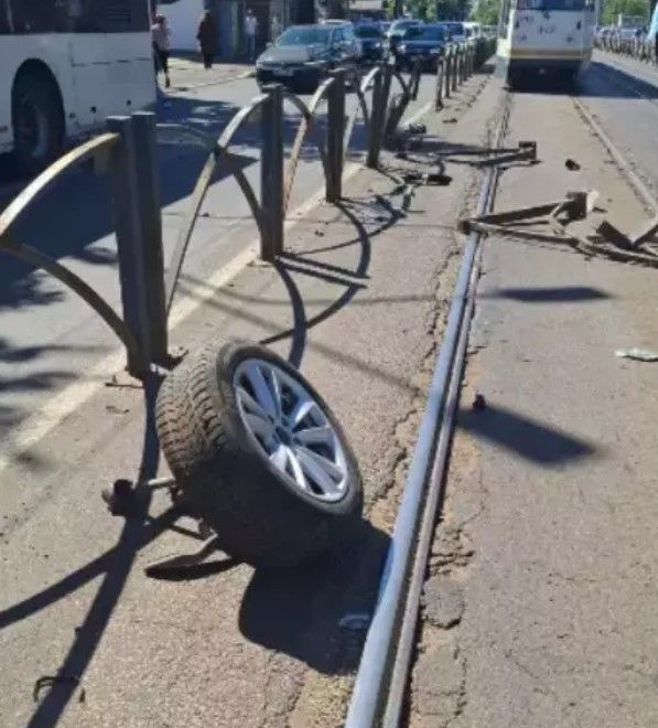accident tramvai 21 colentina