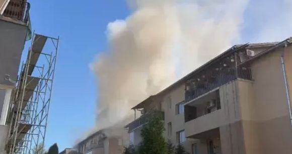 Foc la un bloc din Cluj.