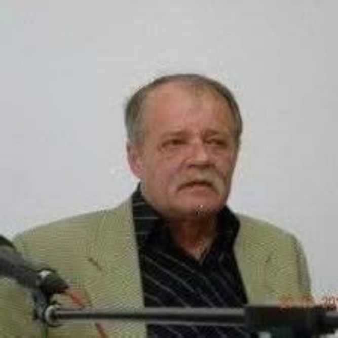 Profesorul și poetul Paul Spirescu s-a stins din viață.