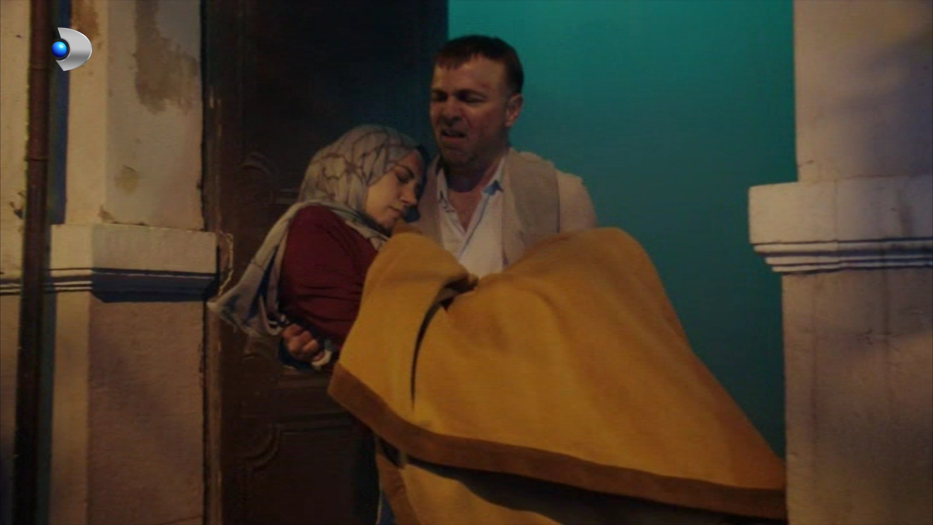 Rezumat episodul 135 „O dragoste”, difuzat vineri, 11 septembrie 2026, la Kanal D: İlhami devine gelos pe Asil și îl confruntă