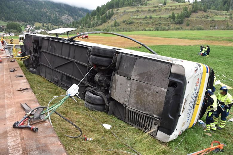 Autocar răsturnat Elveția