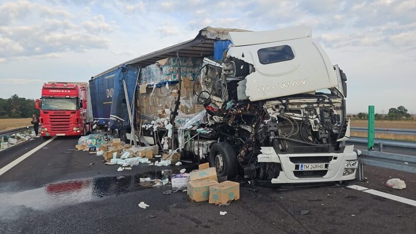 Circulația pe DEx12 închisă temporar. Un grav eveniment rutier a avut loc între Oarja și Pitești