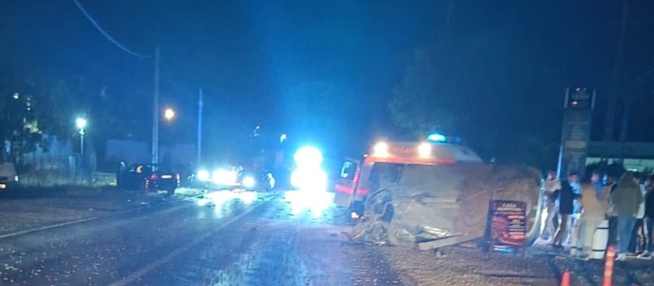Eveniment rutier grav pe DN 1A, în Prahova. O femeie și-a pierdut viața, iar alte patru persoane au ajuns la spital