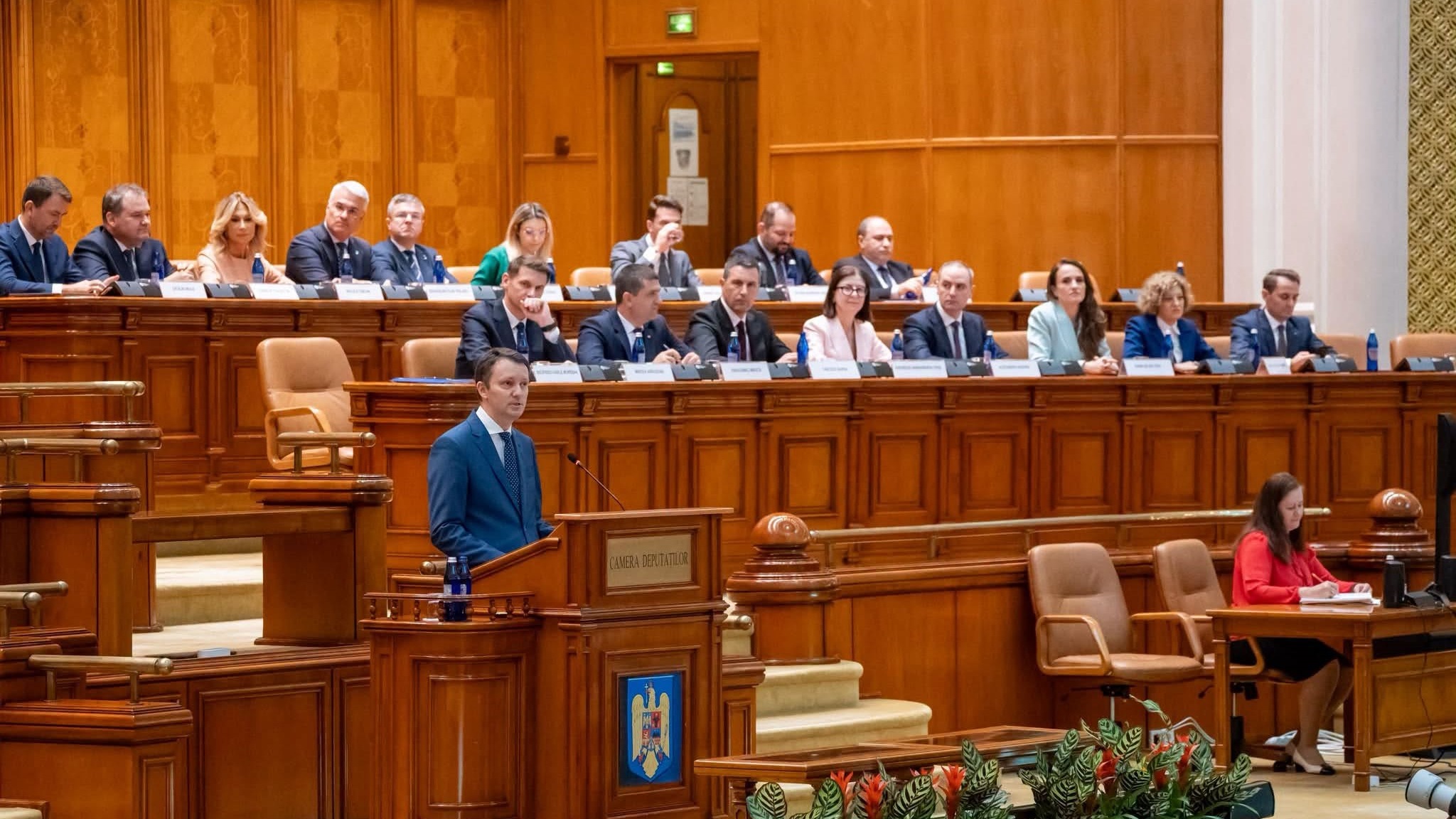 Guvernul Mureșan a picat la vot în Parlament! Reacția premierului desemnat: „Au votat pentru prelungirea crizei”