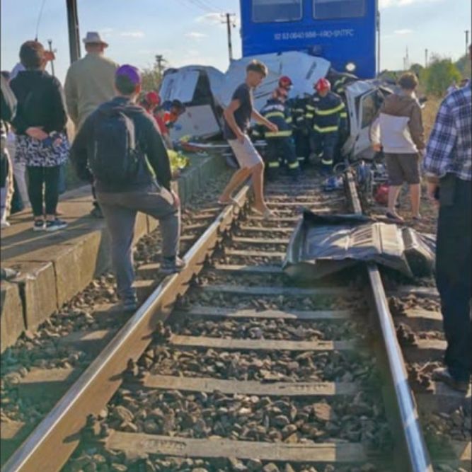 Patru persoane și-au pierdut viața într-un incident feroviar, în Galați.