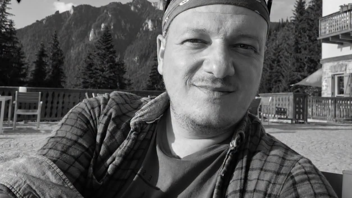 Octav, un asistent medical de 35 de ani, a fost găsit fără viață în camera de gardă. Ce au descoperit anchetatorii