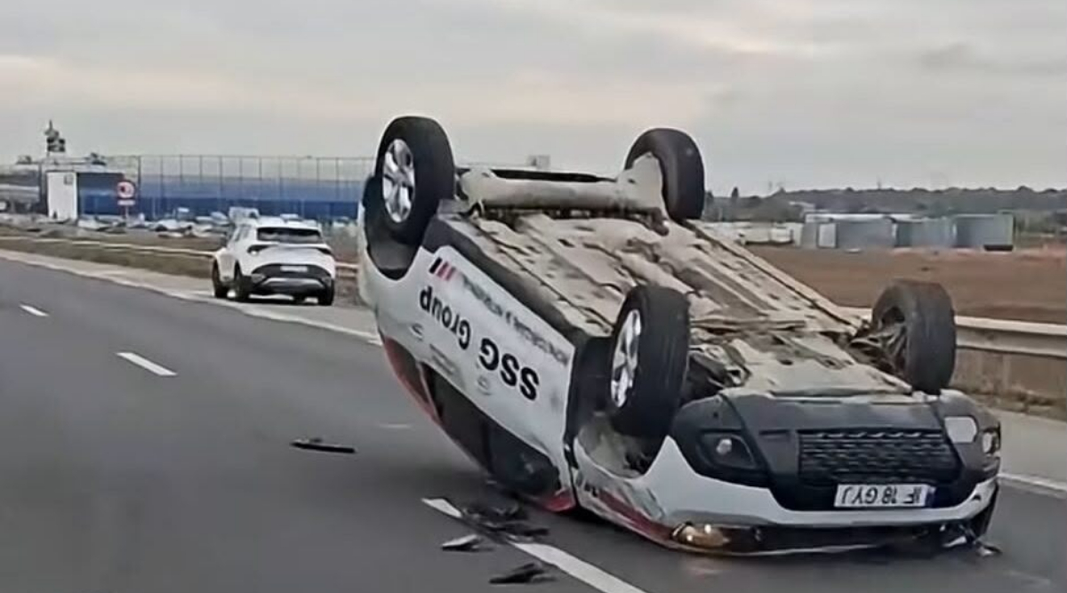 Trafic restricționat pe A2, spre litoral! O mașină s-a răsturnat în urma impactului dintre trei mașini