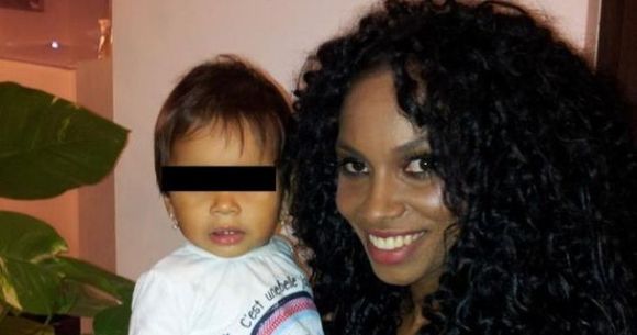 Exclusiv! Fetita mulatrei Laurette implineste un an si nu e botezata! Afla de ce
