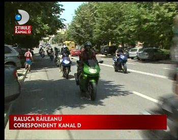 PARADA NEOBISNUITA pe litoral. Zeci de motociclisti au iesit la plimbare pe bulevard VIDEO