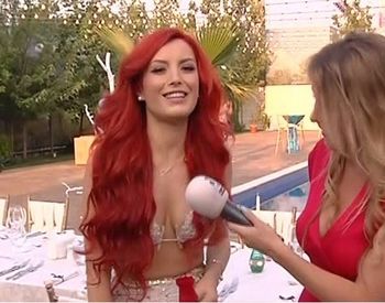 Elena Gheorghe, petrecere de pomina de ziua ei!