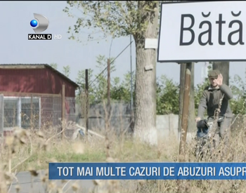 Tot mai multi copii sunt agresati fizic sau verbal! Locuitorii comunei "Batausi" chiar se mandresc cu faptul ca isi cresc micutii cu bataia