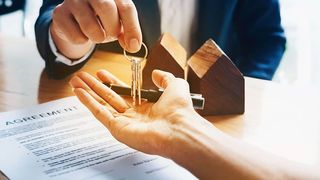 Noi decizii din partea Guvernului. Programul „Prima Casă” devine „Noua Casă”