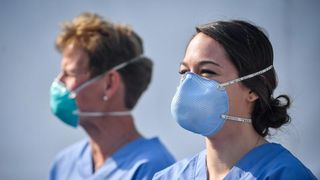 78 de medici bolnavi de covid