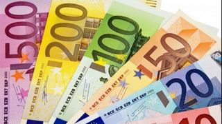 Românii, datori-vânduți. Fiecare cetățean, pus de Guvern să plătească 260 de euro în pandemie