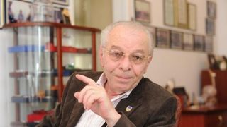 Am găsit vila secretă a lui Nicolae Văcăroiu! Fostul premier are l&acirc;ngă Pitești o casă de 600 de metri pătrați FOTO EXCLUSIV