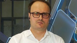 alexandra măceșanu este vie