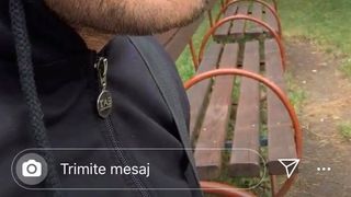 livian la poarta bisericii