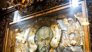 Minunea Sfântului Nicolae într-un oraș din Rusia. Comuniștii au încercat să ascundă toate urmele 