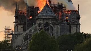 Lovitură de teatru. Cine a fost arestat după incendiul devastator de la Catedrala din Nantes